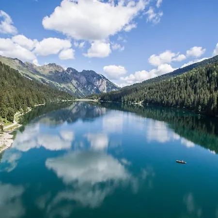 シャレー Mit Kino Und Jacuzzi In B. Gstaad Gsteig