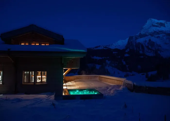 Mit Kino Und Jacuzzi In B. Gstaad 샬레