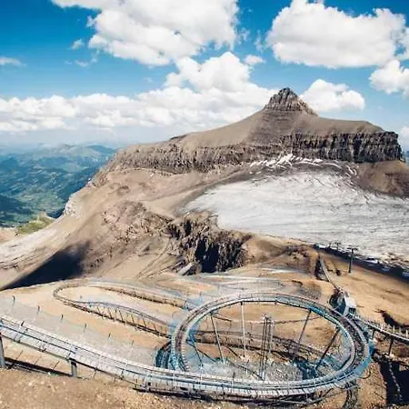 Chalet Mit Kino Und Jacuzzi In B. Gstaad *
