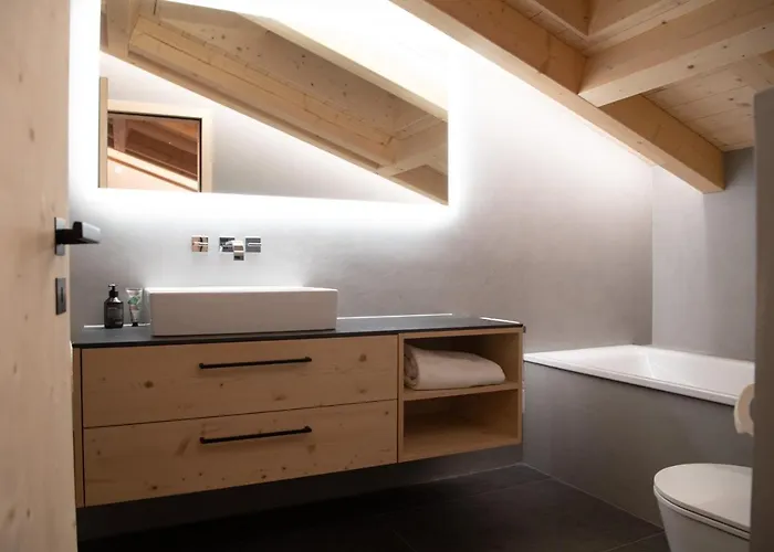 Chalé Mit Kino Und Jacuzzi In B. Gstaad *